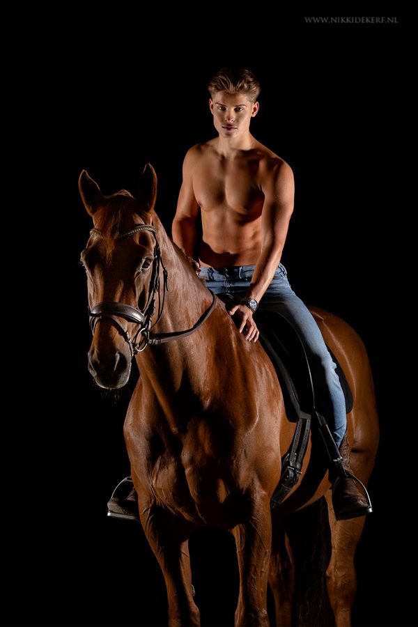 Hunk - Rob Naber Horse - Atmospherehoeve`s Easy Dancer by Annemarie Nigten @Nikki de Kerf - Equine Photographer